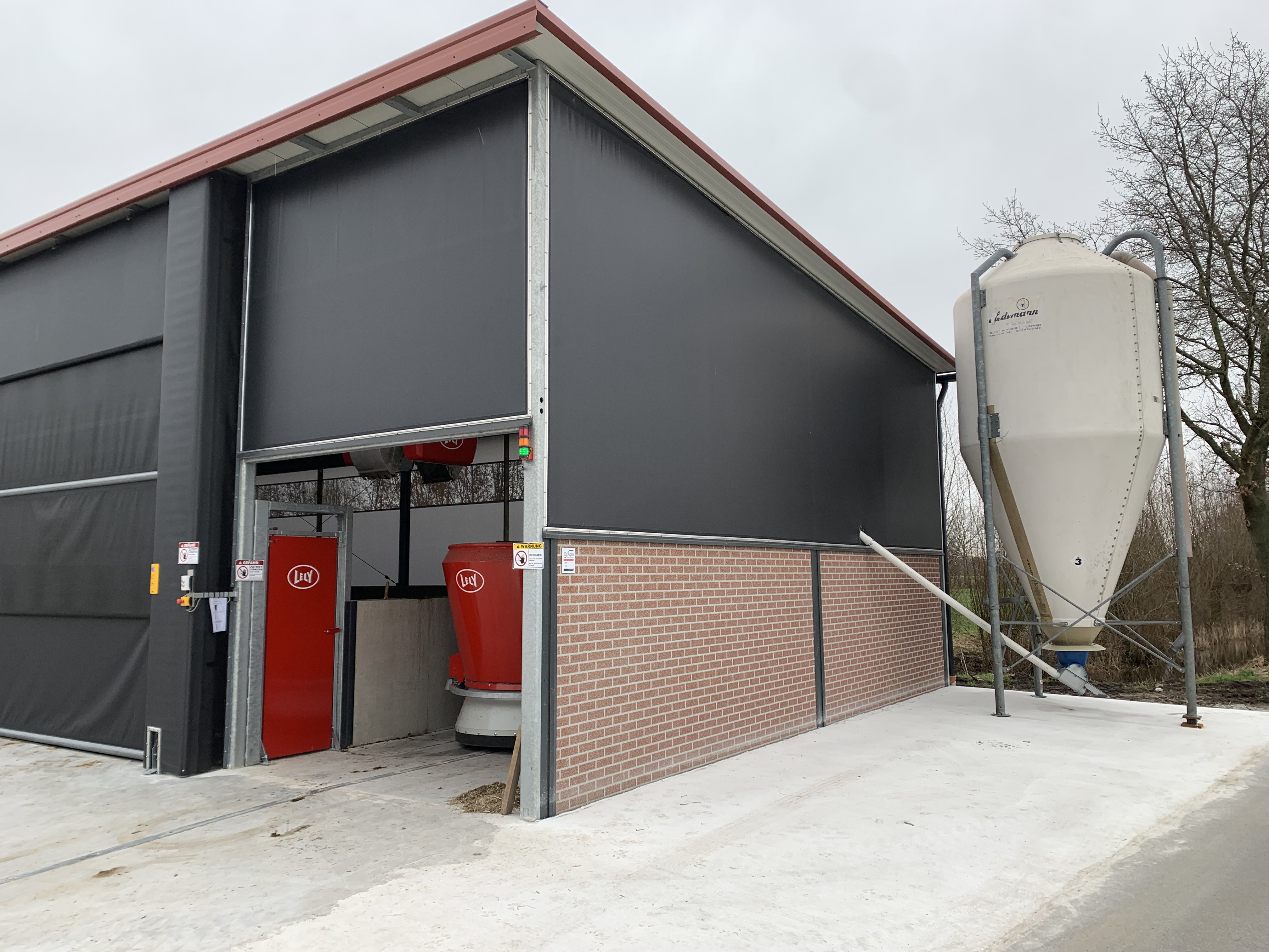 Modulare Futterküche mit Strohlager in Rheda-Wiedenbrück